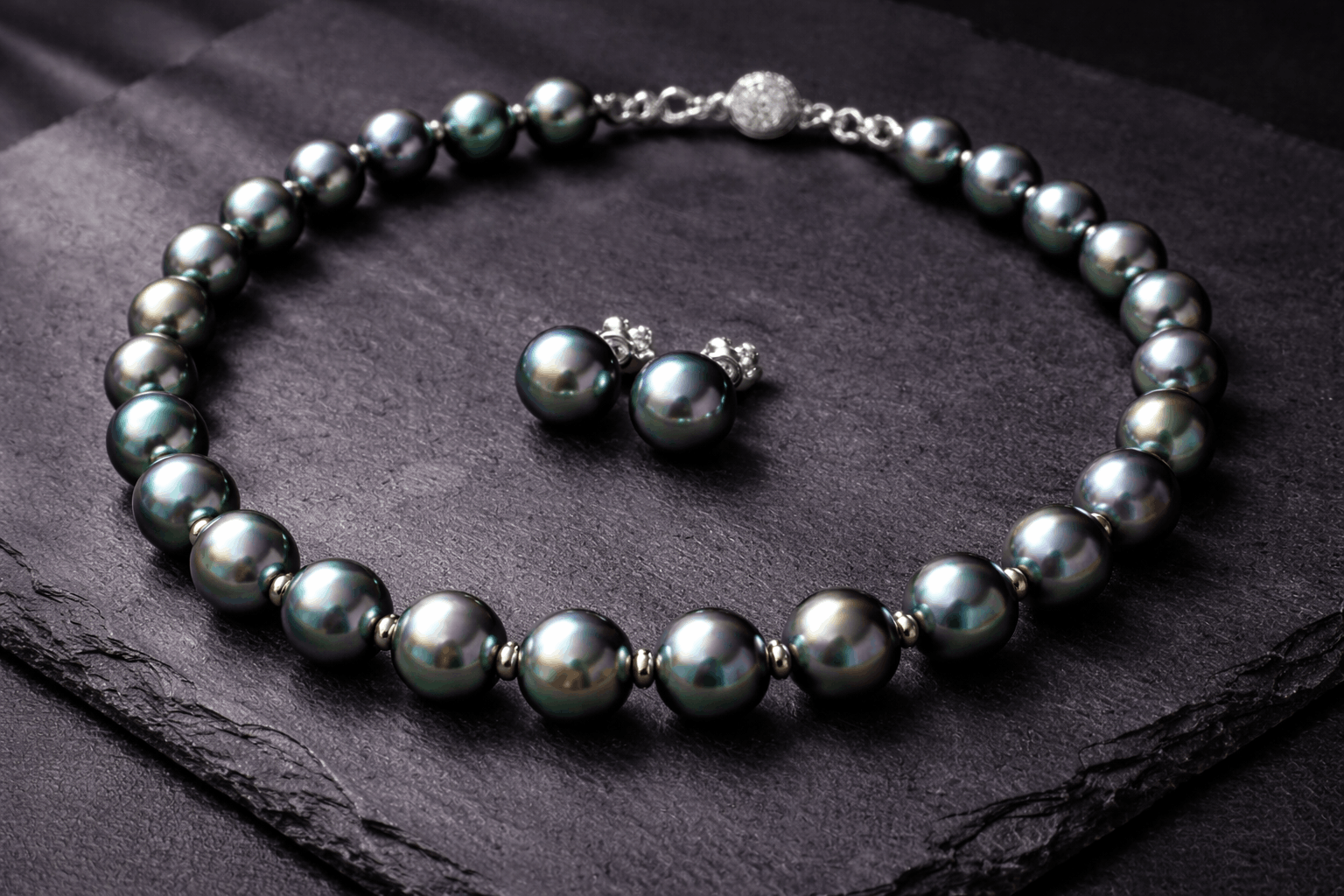 pearlsonly-blog-109-image-5-pearl - Black Pearl Necklace and Earrings Set - Pearls Jewelry - pearlsonly