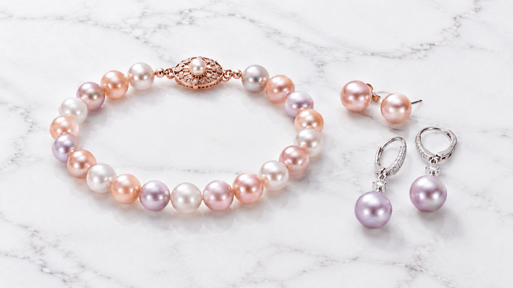 03. Multicolor Parelsieraden Naast de Ketting
